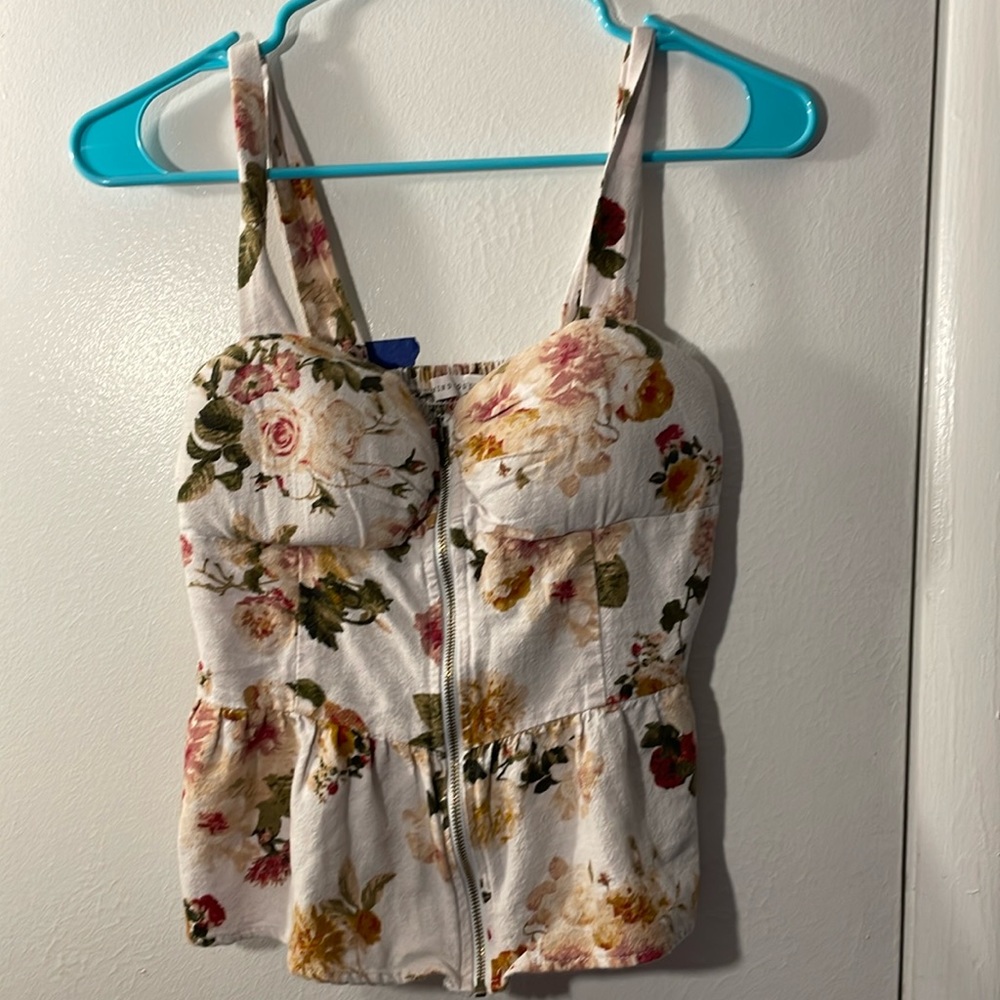 Zip up top floral design